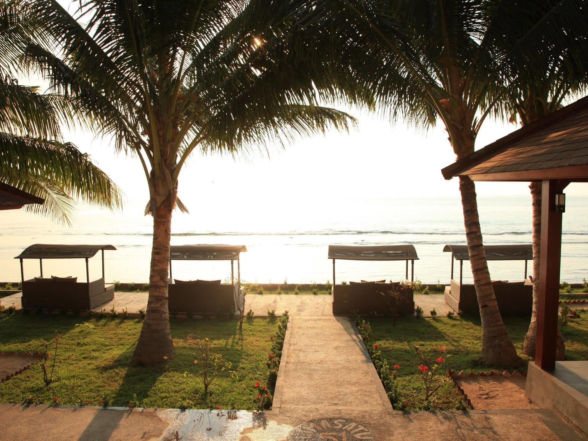 Lima Satu Resort Pemenang Екстер'єр фото