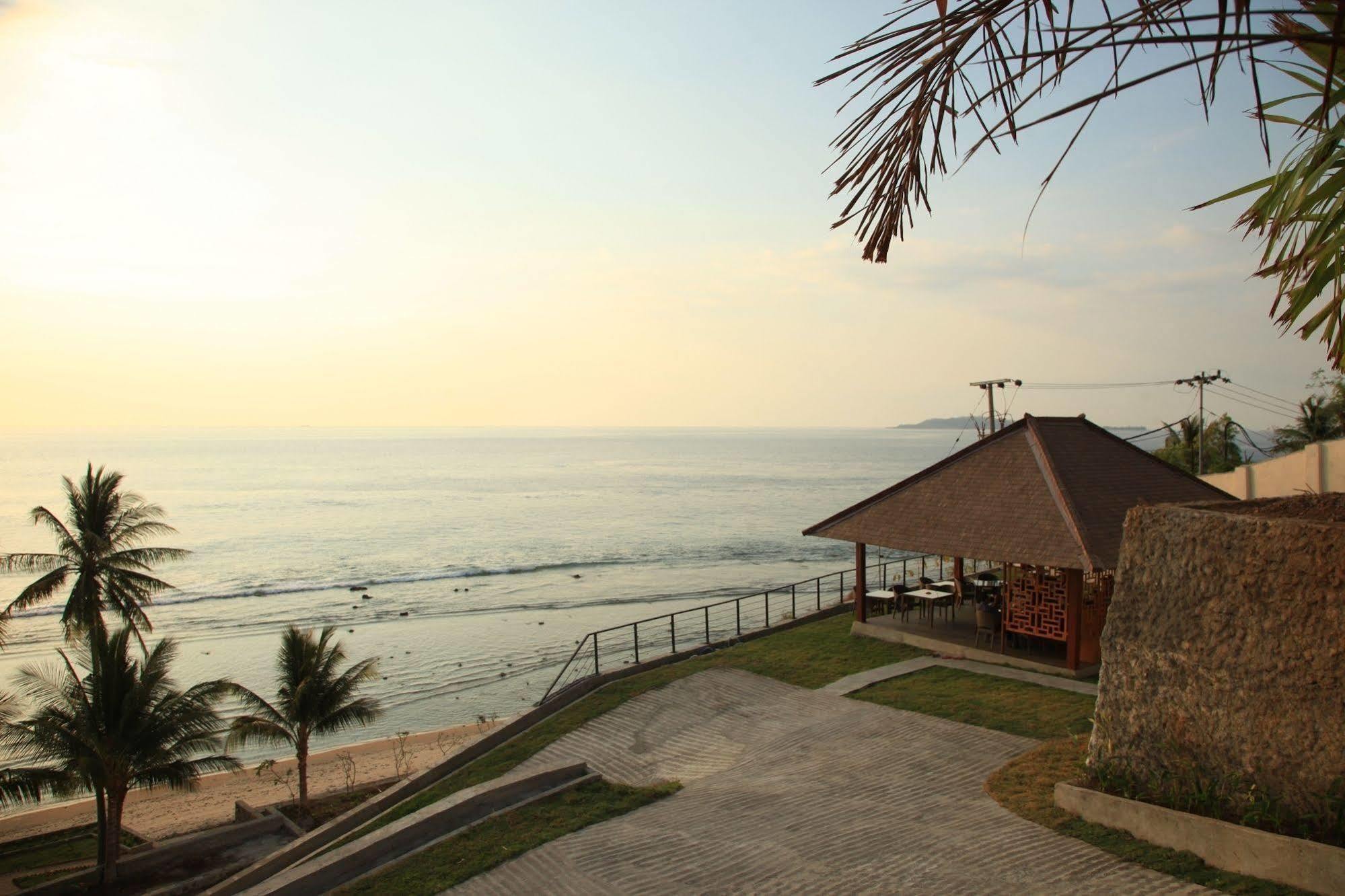 Lima Satu Resort Pemenang Екстер'єр фото