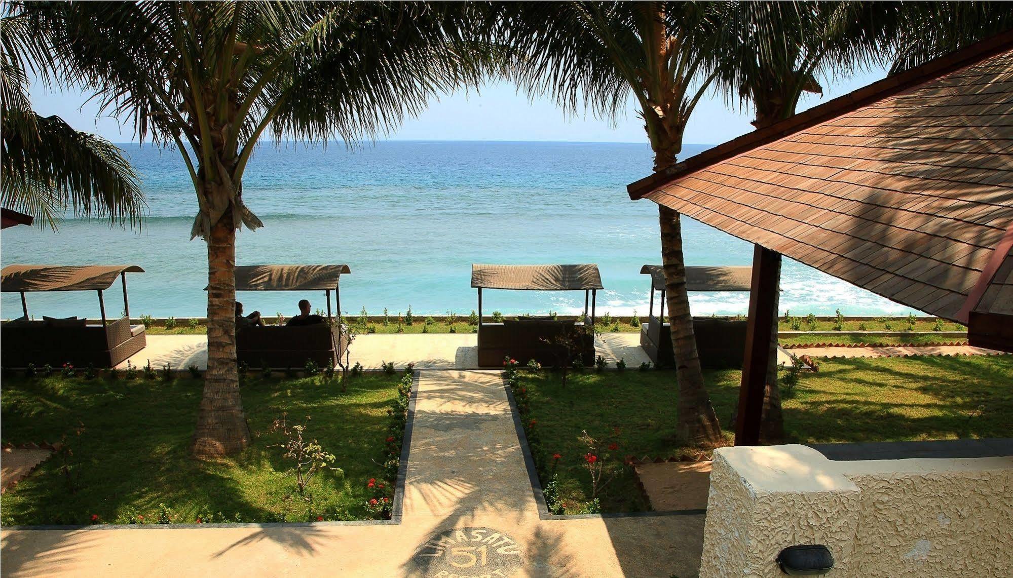 Lima Satu Resort Pemenang Екстер'єр фото
